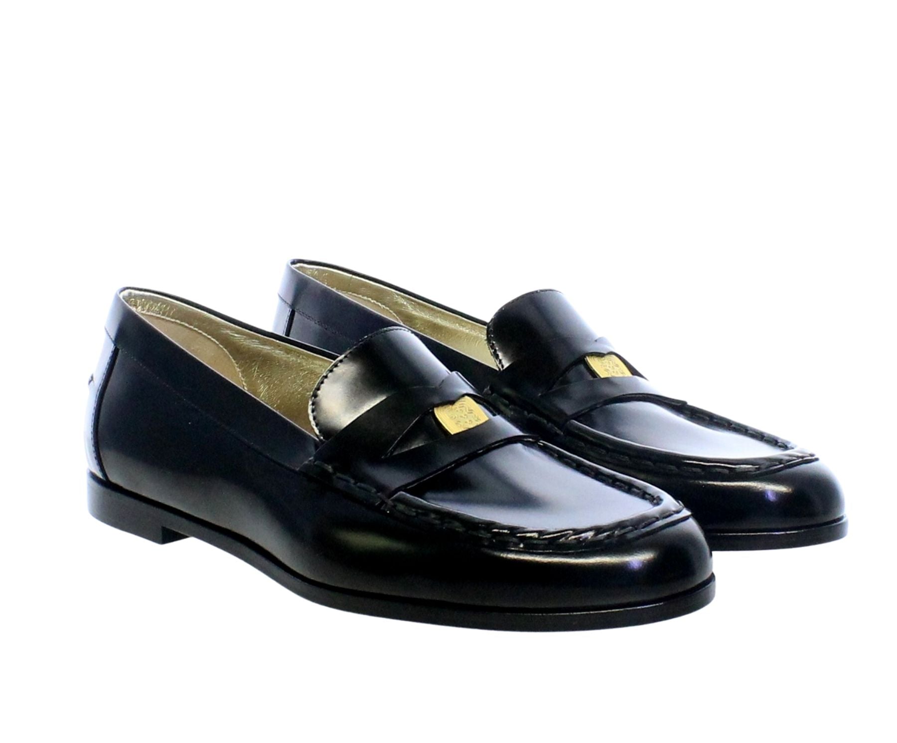 mocassins-a-medaille-en-cuir-vernis