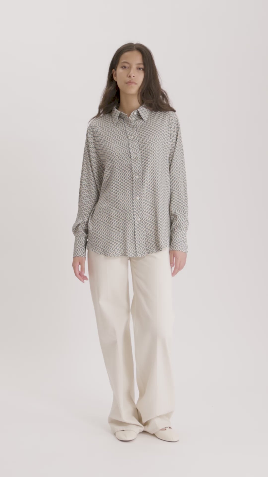 MASTER_16T038VI006-F004 TIE BLUE-34 - video