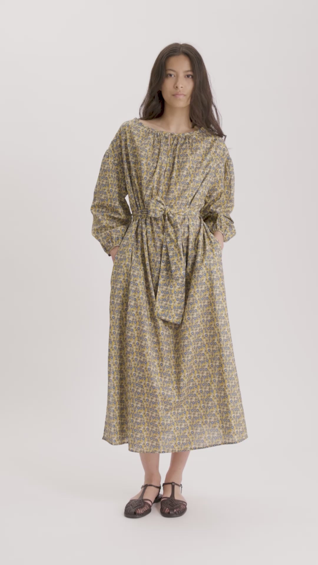 MASTER_16R032CO051-F005 FLORA OCHRE-S - video