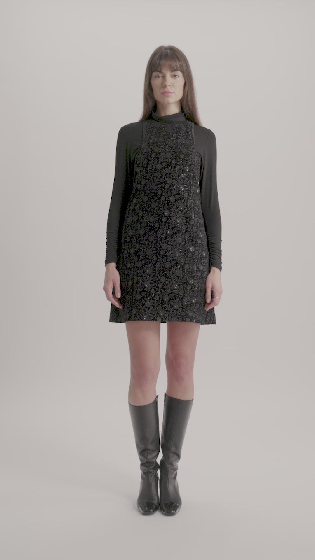 MASTER_15R540PL033-P099 BLACK-34 - video