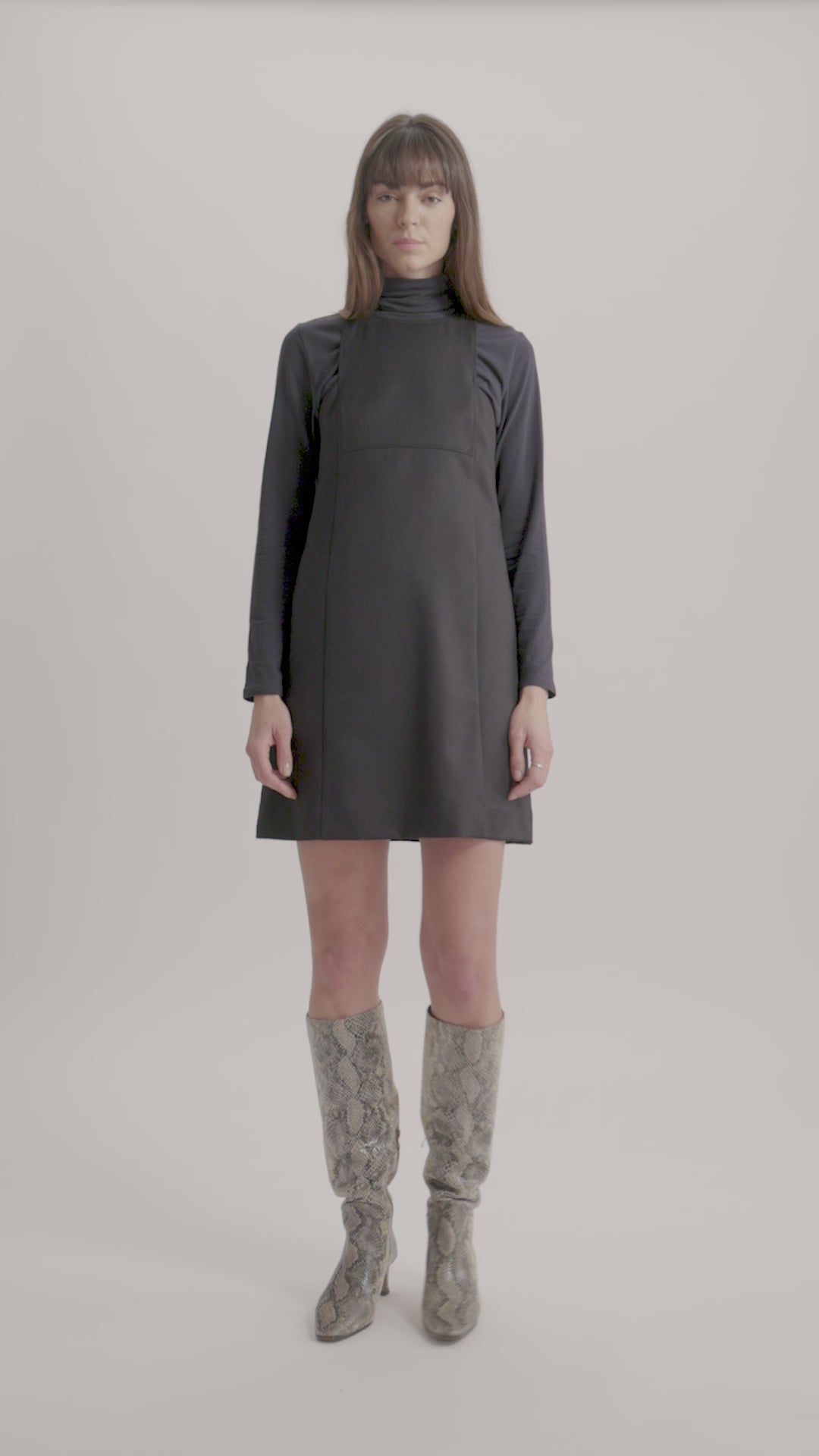 MASTER_15R540WO040-P285 BLUE DARK-34 - video