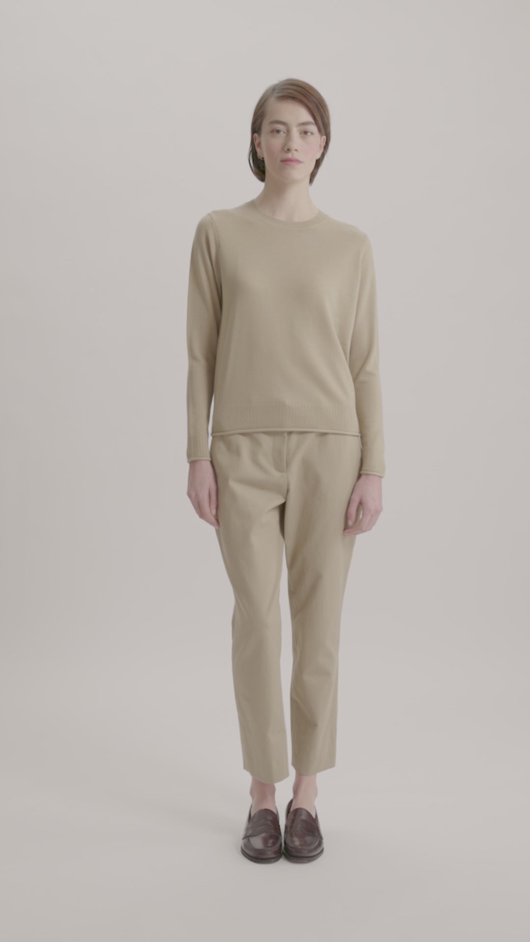 MASTER_15K077WE007-P150 BEIGE-XS - video