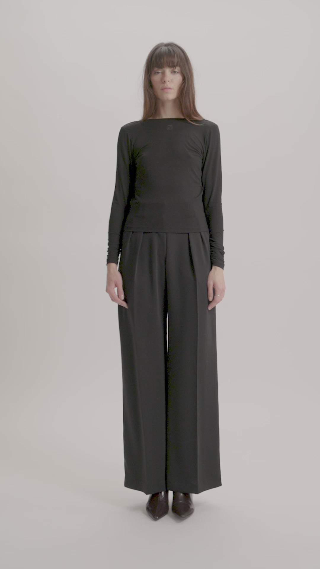 MASTER_15Y092CO336-P099 BLACK-XS - video