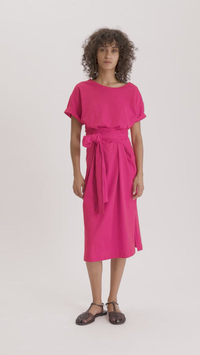 MASTER_16Y082CO381-P340 RED-XS - video