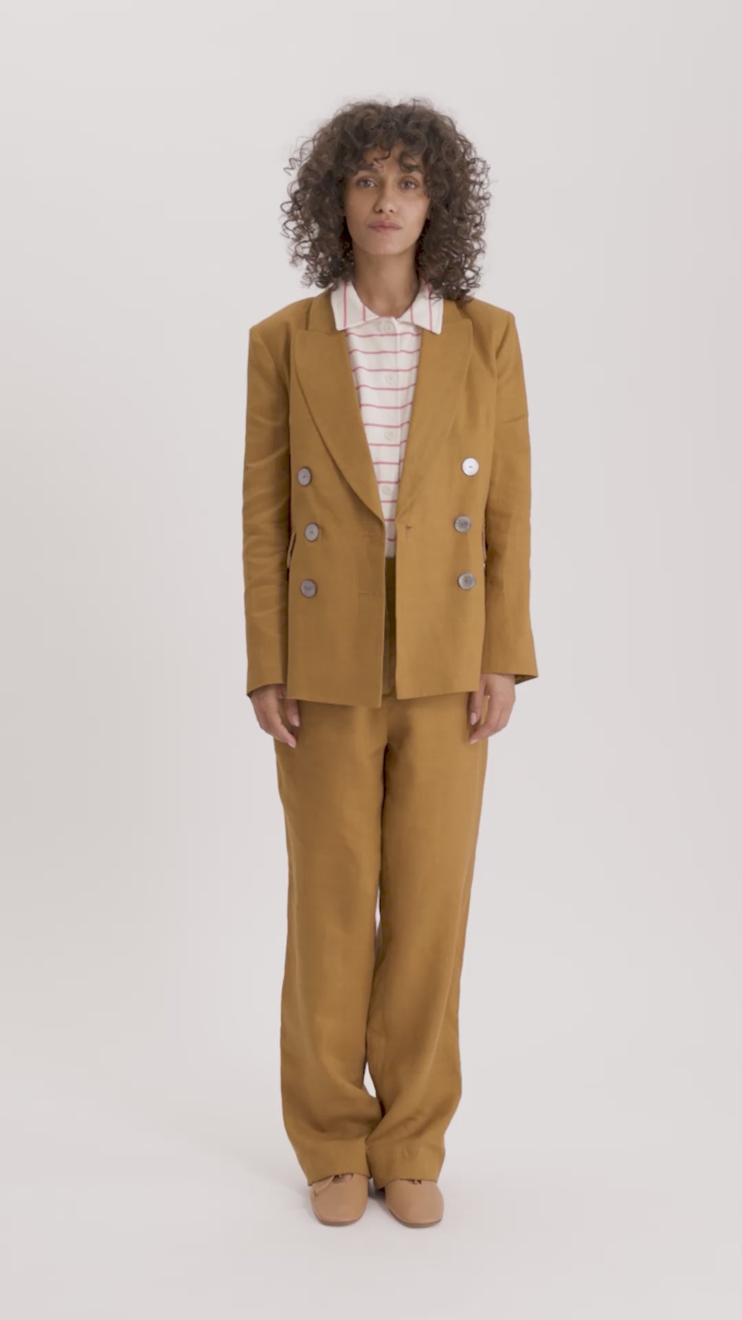 MASTER_16V022LI011-P632 CHESTNUT-34 - video