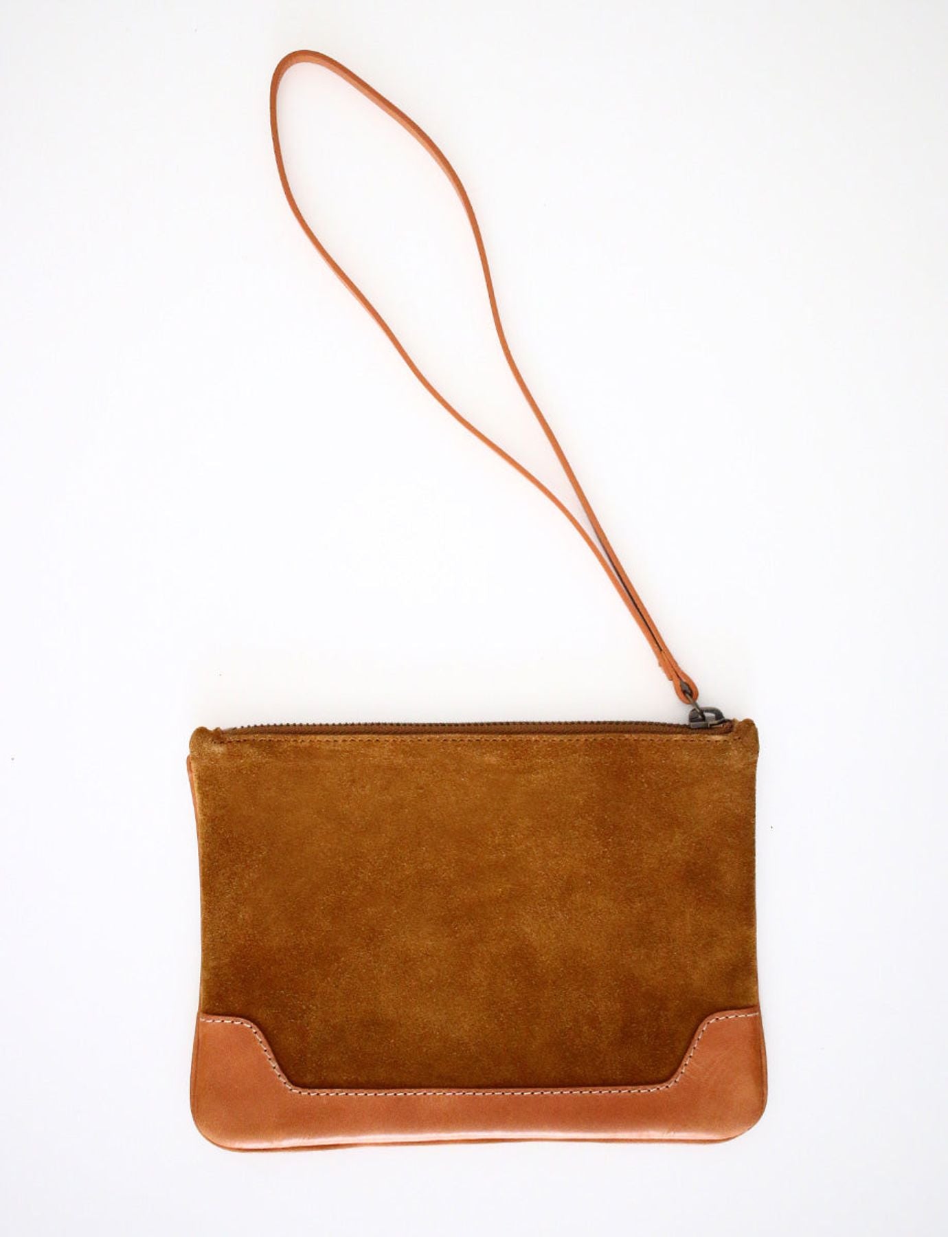 pochette-joyeuse-moutarde-suede-taille-m
