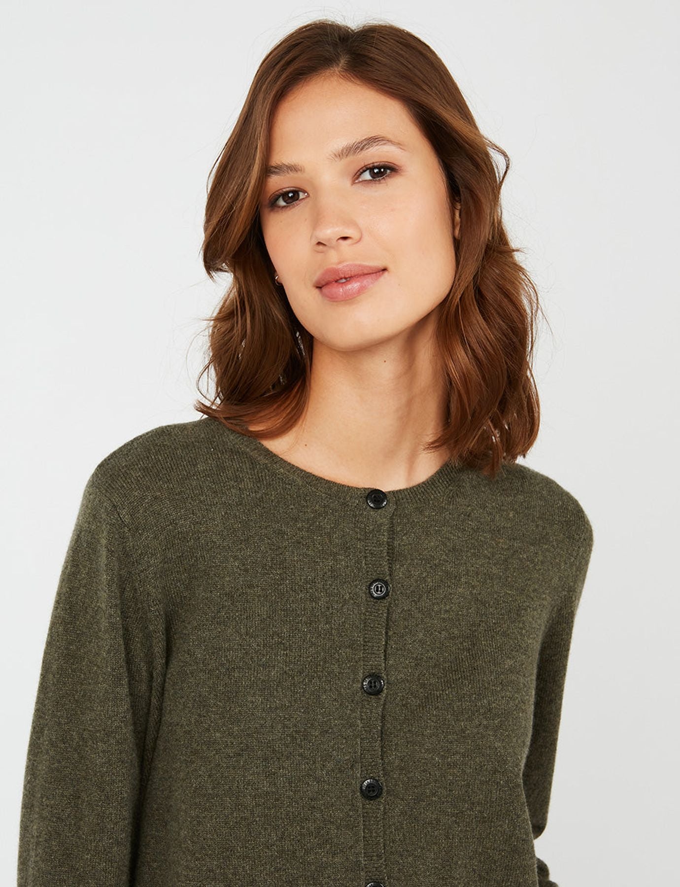 Cardigan Cesaria color kaki