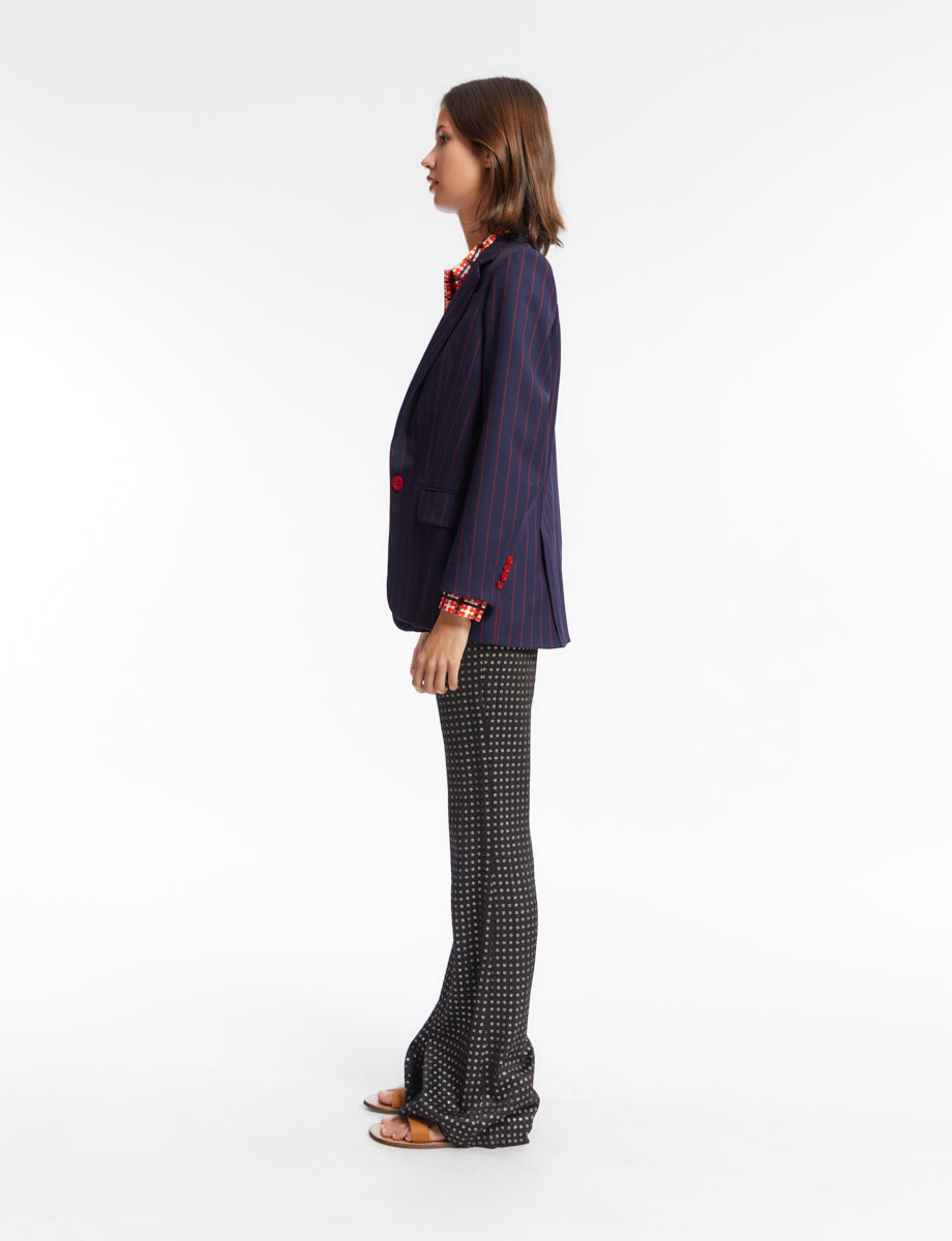 veste-bruna-bleue-rayee